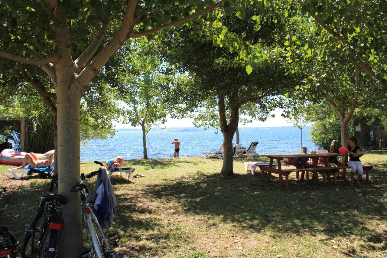 Agriturismo Casale Del Contadino Bolsena Exteriör bild